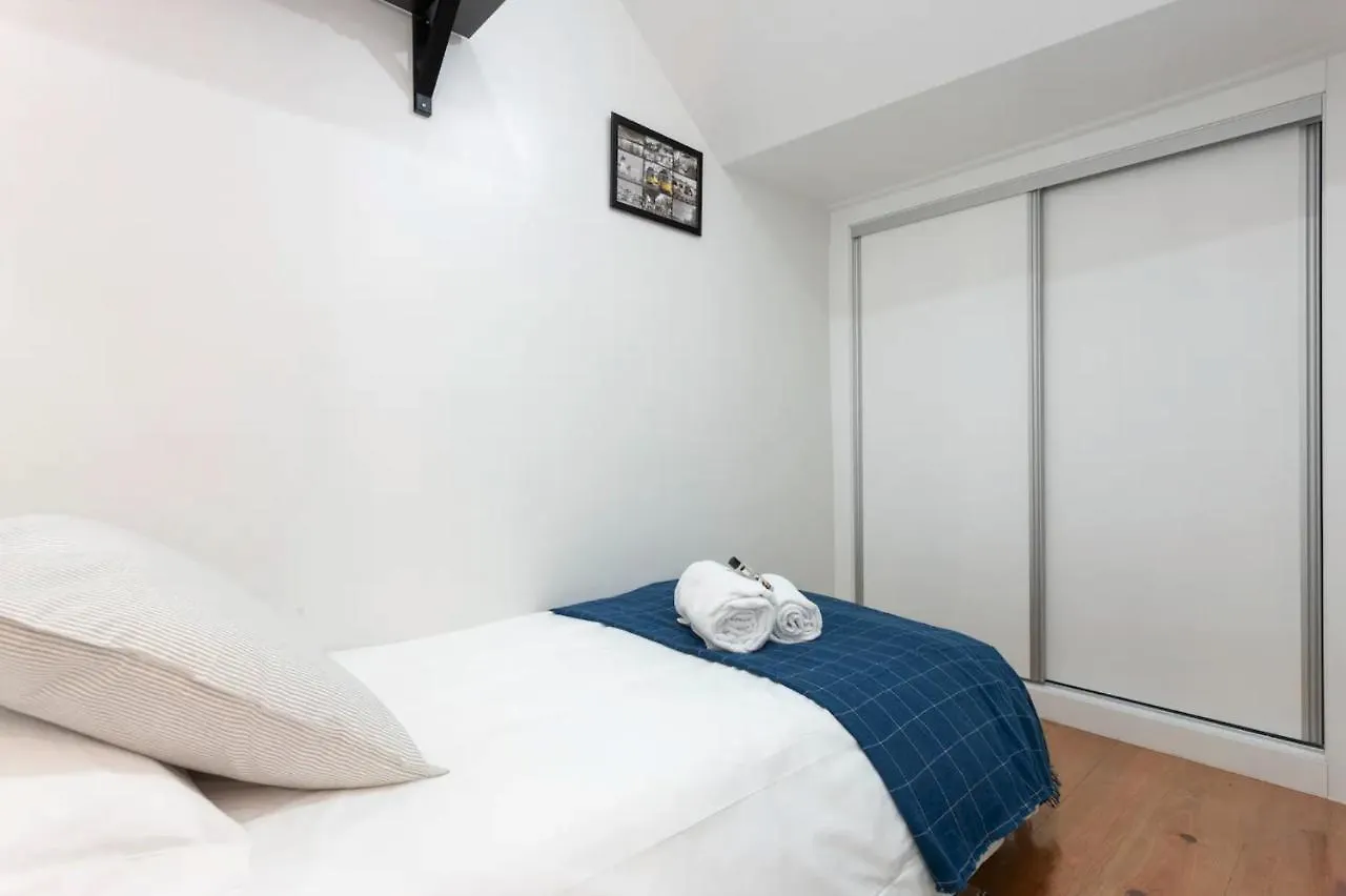 Apartment Whome Alfama Spacious 2-Bed Near Feira Da Ladra Lisbon