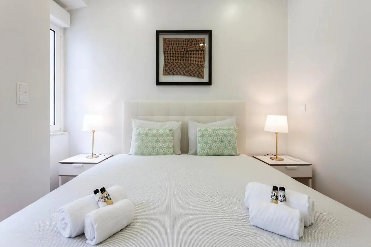 Apartment Whome Alfama Spacious 2-Bed Near Feira Da Ladra Lisbon Portugal
