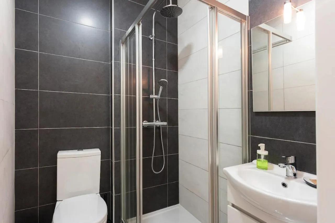 Whome Alfama Spacious 2-Bed Near Feira Da Ladra Lisboa 0*,