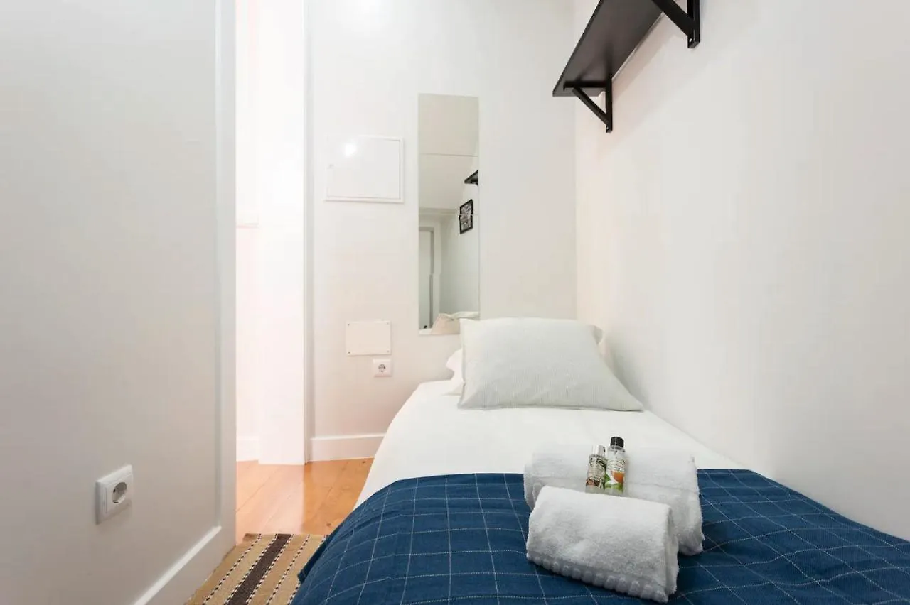 Whome Alfama Spacious 2-Bed Near Feira Da Ladra Lisbon 0*,  Portugal